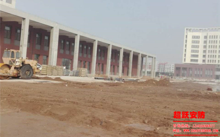 10.20能（néng）源學院入戶門維修