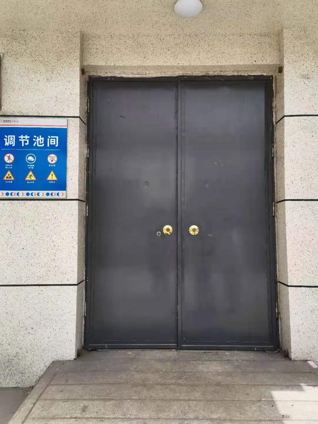 太原城市學院防火卷簾（lián）安裝中