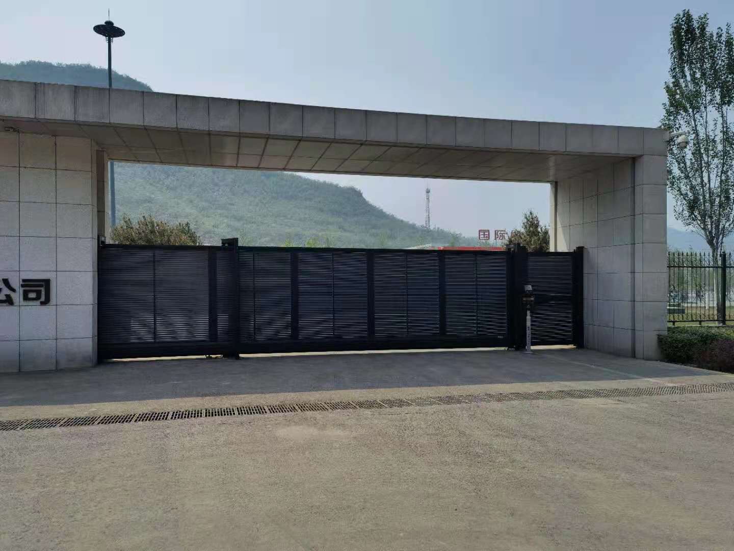 陽（yáng）泉汙水處理廠（chǎng）鋁板門